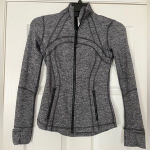 Like new ⭐️Lululemon Define Jacket Size 4